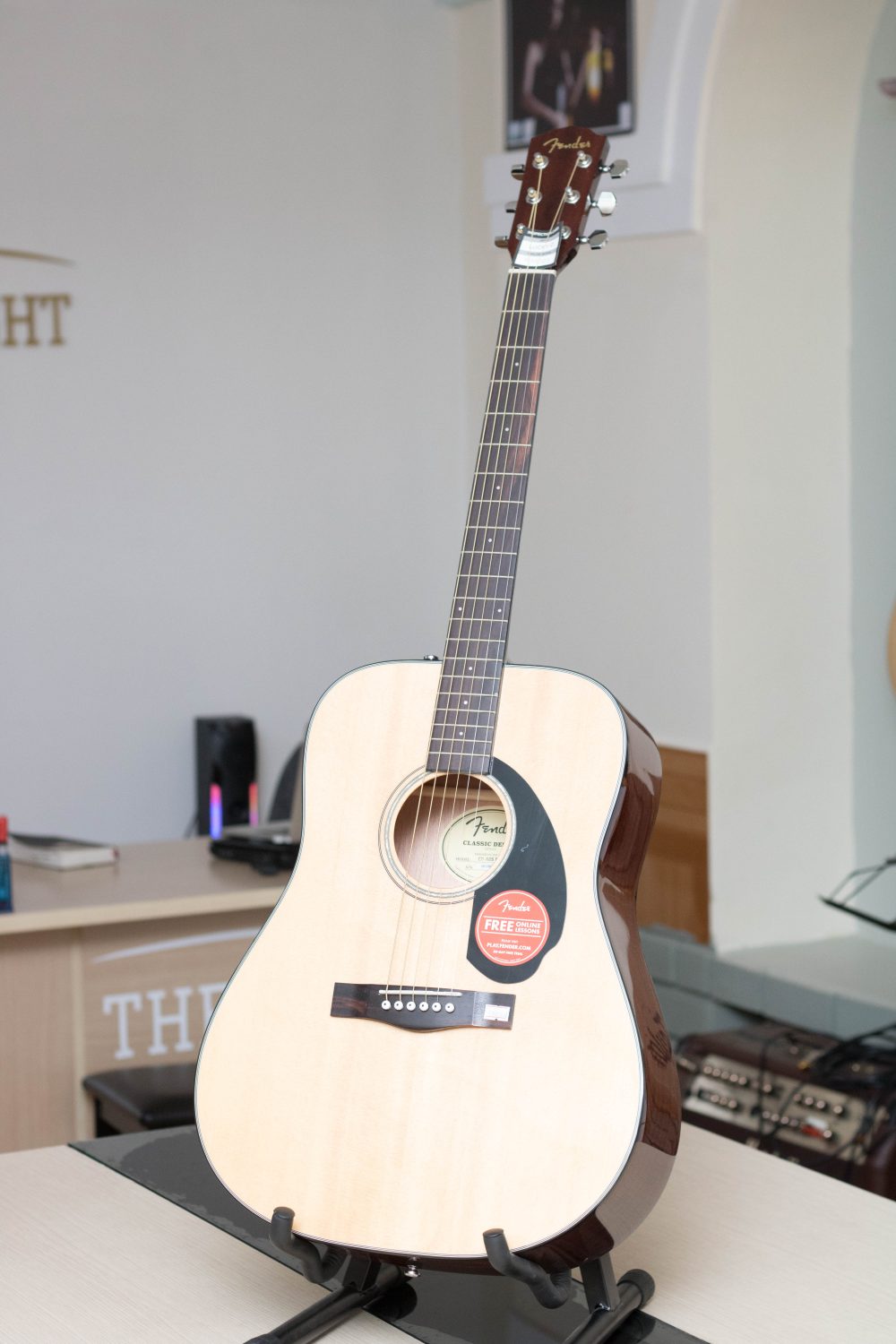 Tổng quan về dòng đàn guitar Fender​ bạn cần biết